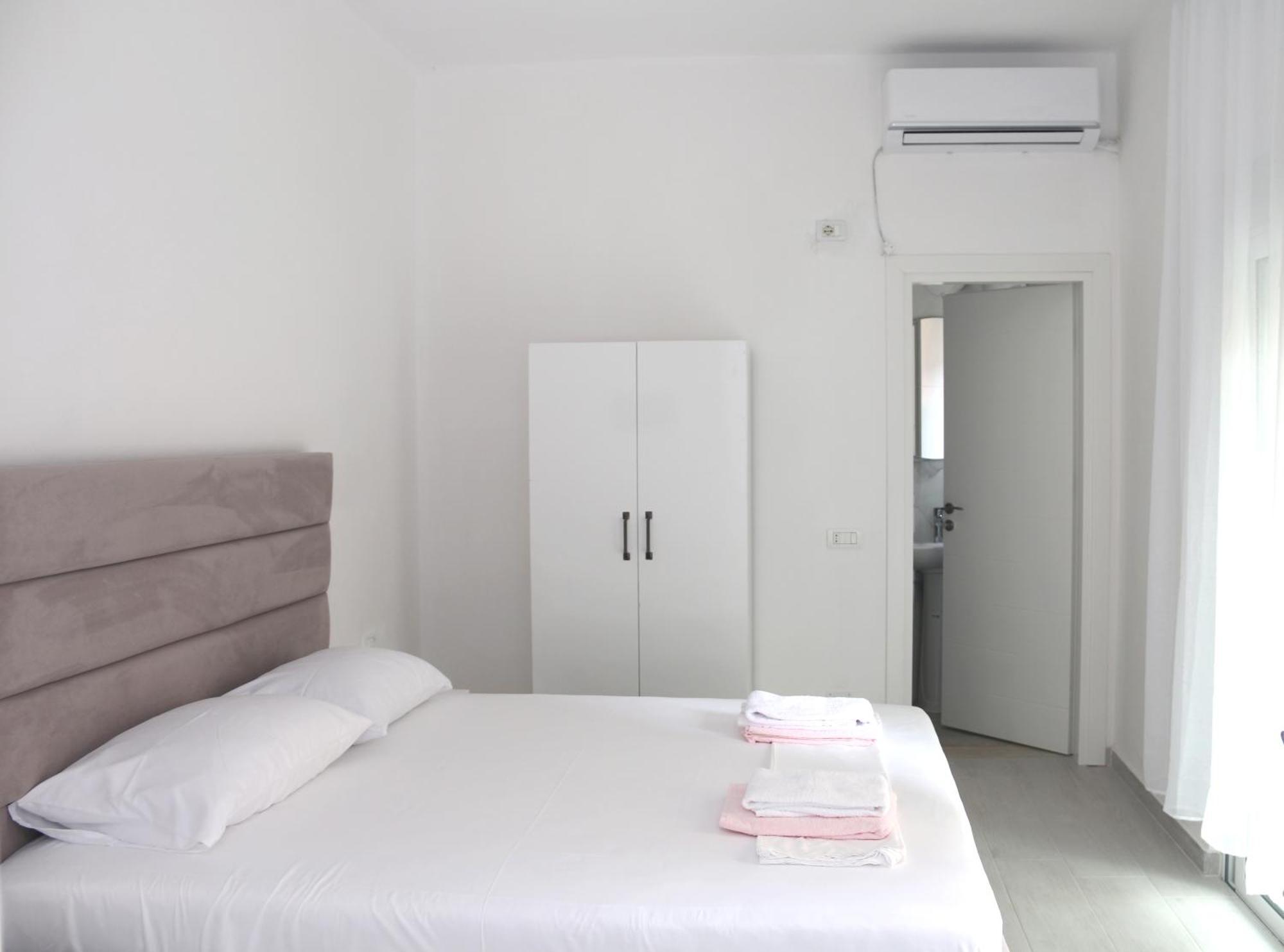 Vila Jovani Sarandë Buitenkant foto